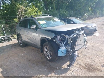 TOYOTA RAV4 2025