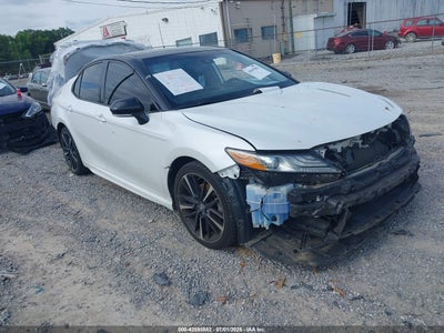 TOYOTA CAMRY 2019