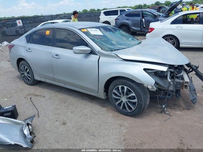 NISSAN ALTIMA 2015
