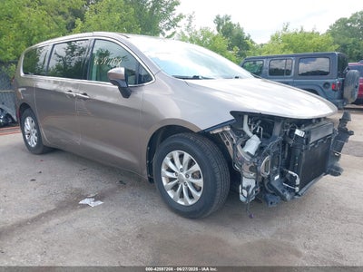 CHRYSLER PACIFICA 2017