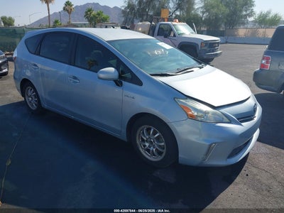 TOYOTA PRIUS V 2014
