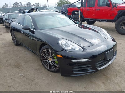 PORSCHE PANAMERA E-HYBRID 2016