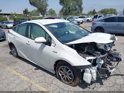 TOYOTA PRIUS 2019