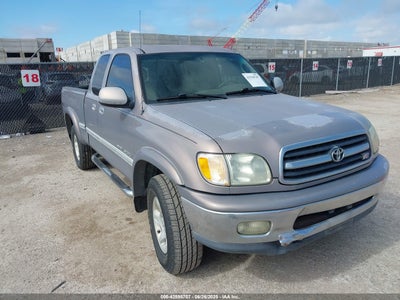 TOYOTA TUNDRA 2002