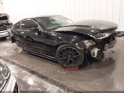 FORD MUSTANG 2010