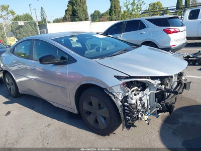 TOYOTA PRIUS PRIME 2024