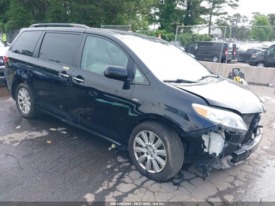 TOYOTA SIENNA 2017