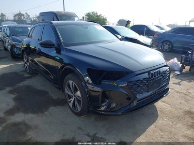 AUDI Q8 E-TRON 2024