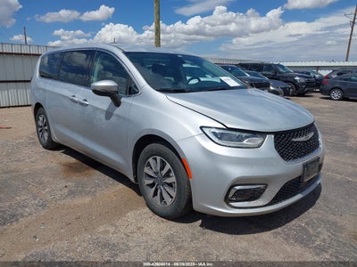 CHRYSLER PACIFICA HYBRID 2023
