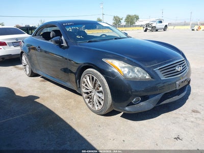 INFINITI G37 2011