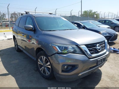NISSAN PATHFINDER 2017