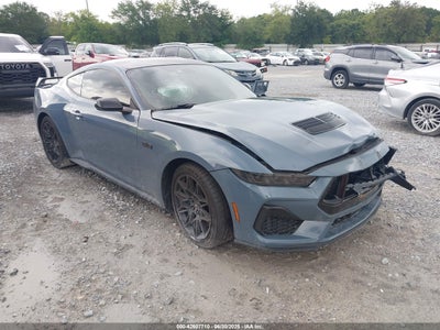 FORD MUSTANG 2024