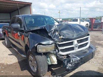 RAM DAKOTA 2011