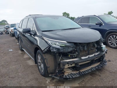 TOYOTA SIENNA 2023