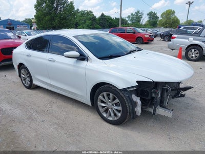 CHRYSLER 200 2015