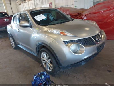 NISSAN JUKE 2011