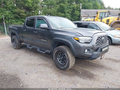 TOYOTA TACOMA 2022