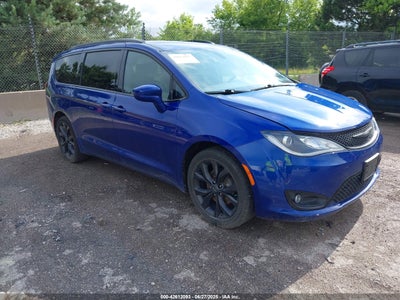 CHRYSLER PACIFICA 2019