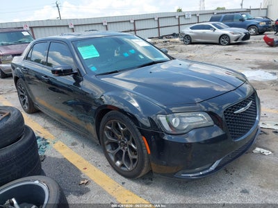 CHRYSLER 300 2017