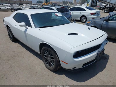 DODGE CHALLENGER 2016