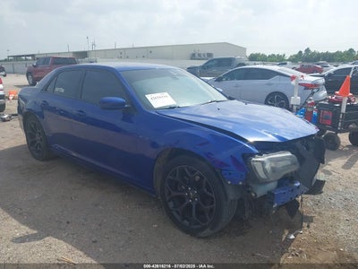 CHRYSLER 300 2019