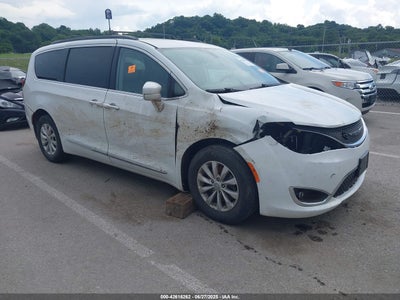 CHRYSLER PACIFICA 2017