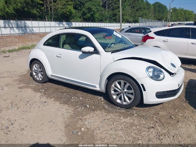 VOLKSWAGEN BEETLE 2014