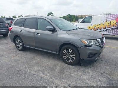 NISSAN PATHFINDER 2017