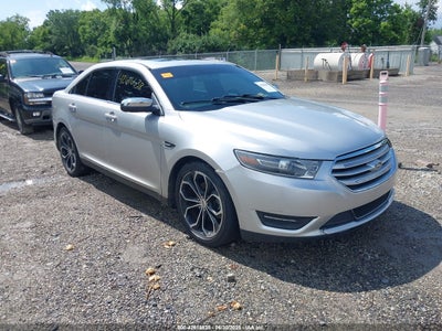 FORD TAURUS 2015