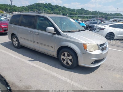 DODGE GRAND CARAVAN 2011