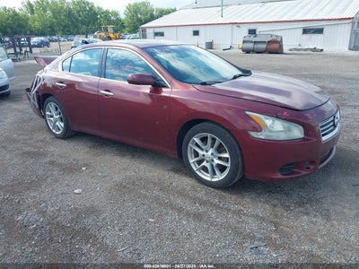 NISSAN MAXIMA 2012
