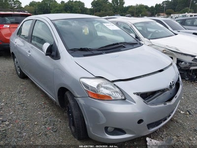 TOYOTA YARIS 2010