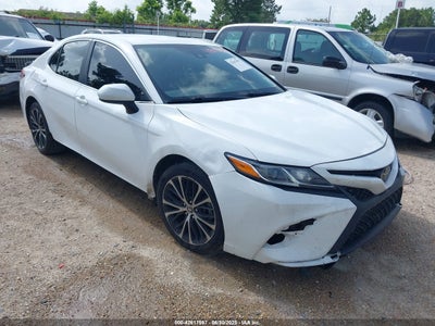 TOYOTA CAMRY 2020