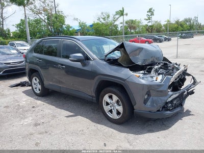 TOYOTA RAV4 2021