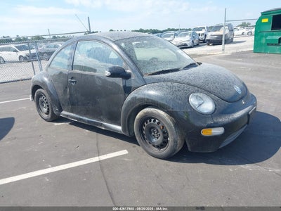 VOLKSWAGEN NEW BEETLE 2004
