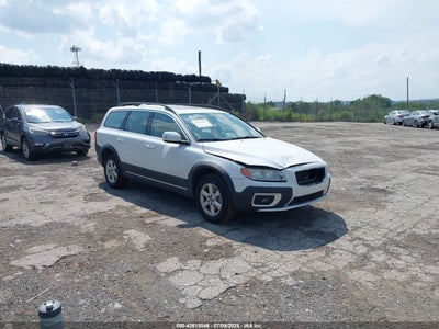 VOLVO XC70 2010