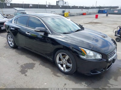 NISSAN MAXIMA 2010