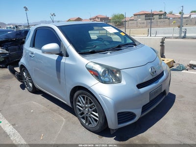 SCION IQ 2014