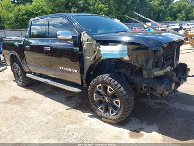 NISSAN TITAN 2020