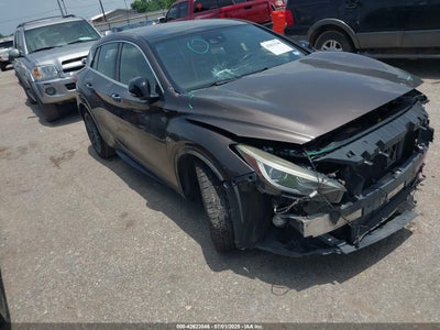 INFINITI QX30 2017