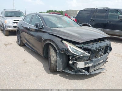 INFINITI QX30 2017