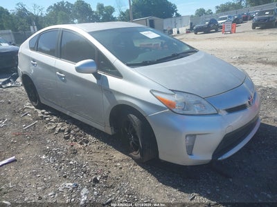 TOYOTA PRIUS 2015