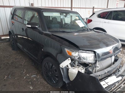 SCION XB 2012