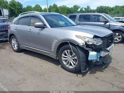 INFINITI FX35 2010