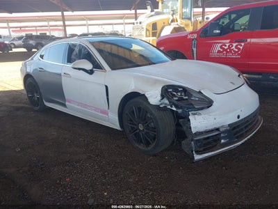 PORSCHE PANAMERA 2017