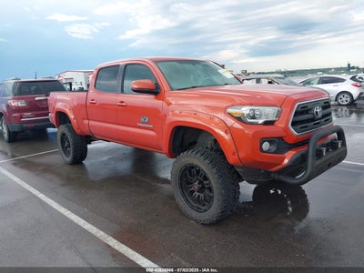 TOYOTA TACOMA 2017