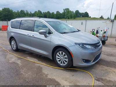 CHRYSLER PACIFICA 2017