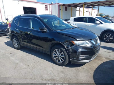 NISSAN ROGUE 2017