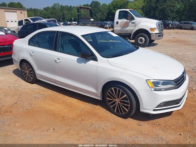 VOLKSWAGEN JETTA 2016