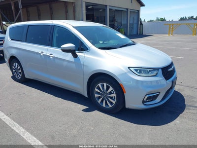 CHRYSLER PACIFICA HYBRID 2023